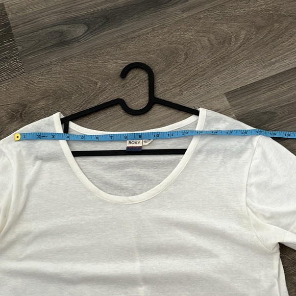 Roxy white T-shirt - Picture 8 of 10